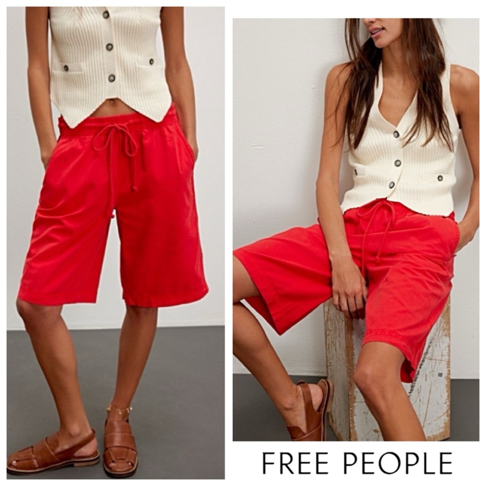 🔥NWTS! FREE PEOPLE Saylor Poplin Pull-On Shorts L Red Bermuda Style Shorts